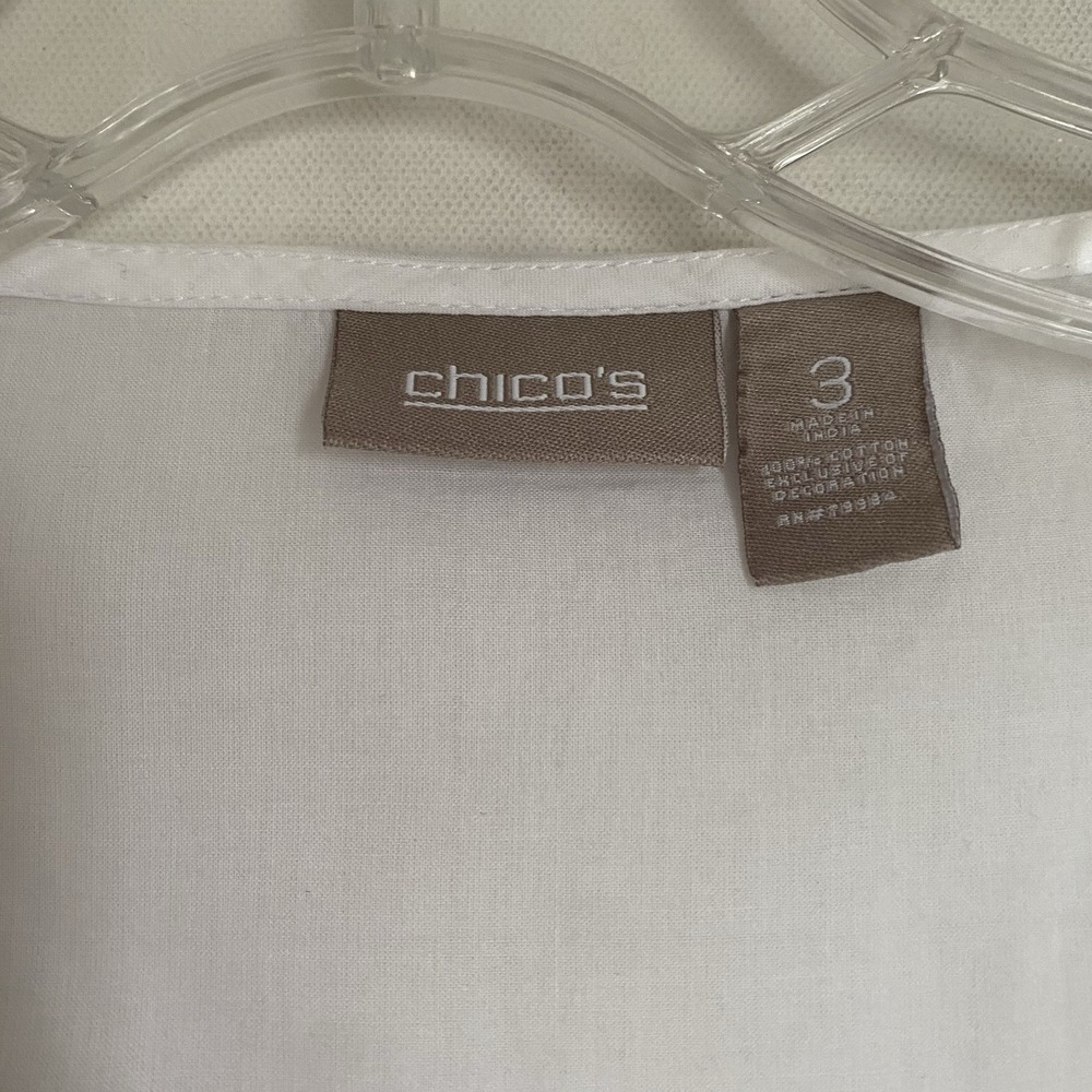 Chicos Tunic Top XL White Embroidered Sequined Beach Summer Coastal Resort - Picture 6 of 7